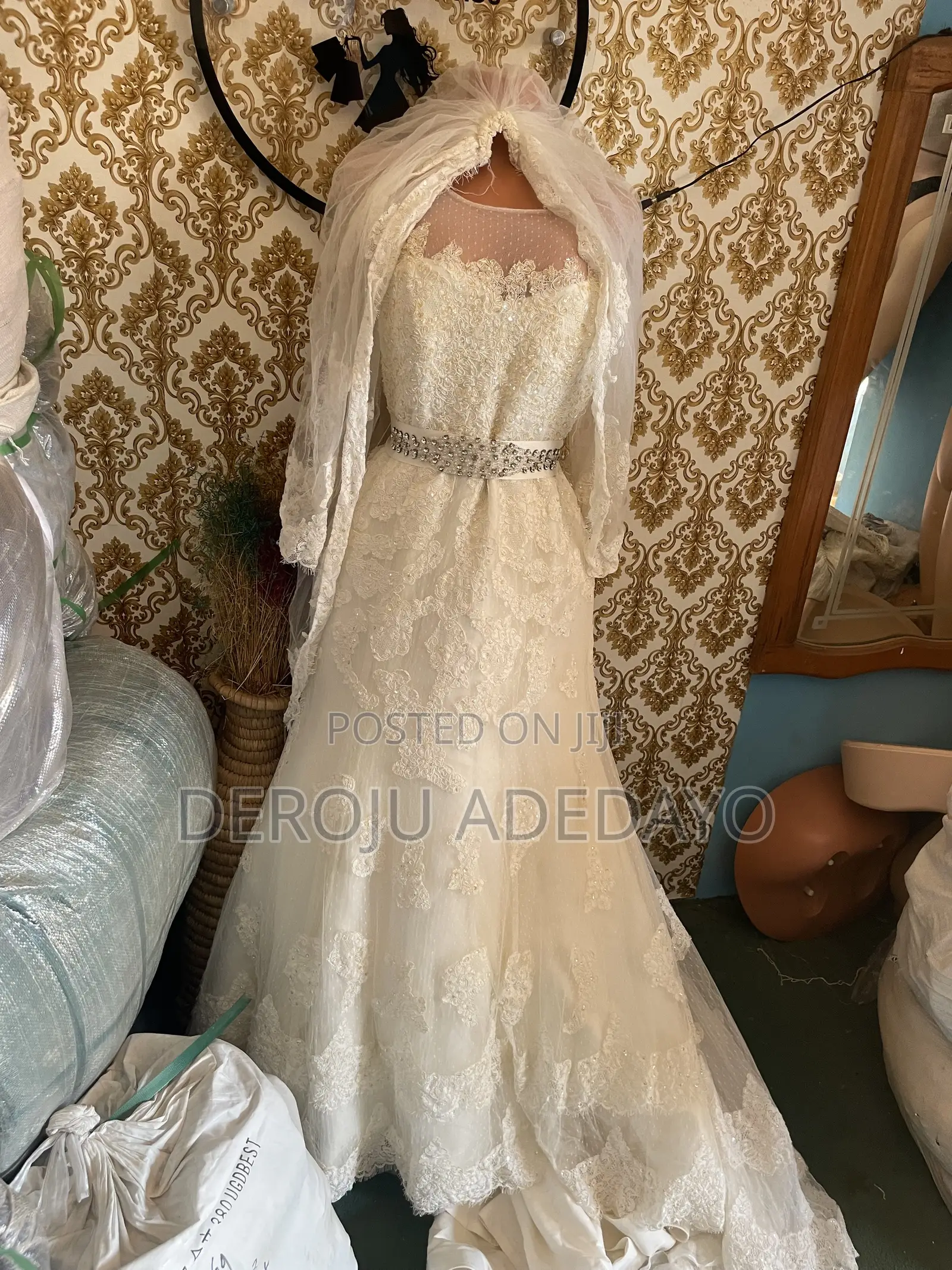 Super Clean Wedding Gown