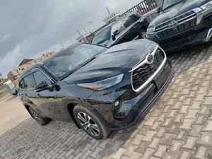 Toyota Highlander 2022 Black
