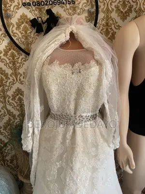Super Clean Wedding Gown