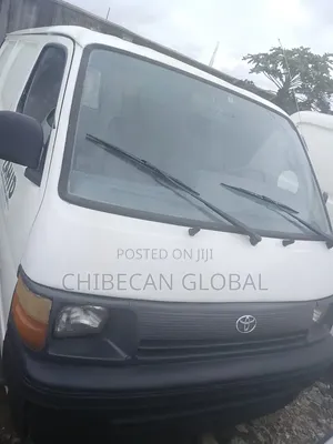 Toyota HiAce 1998 White