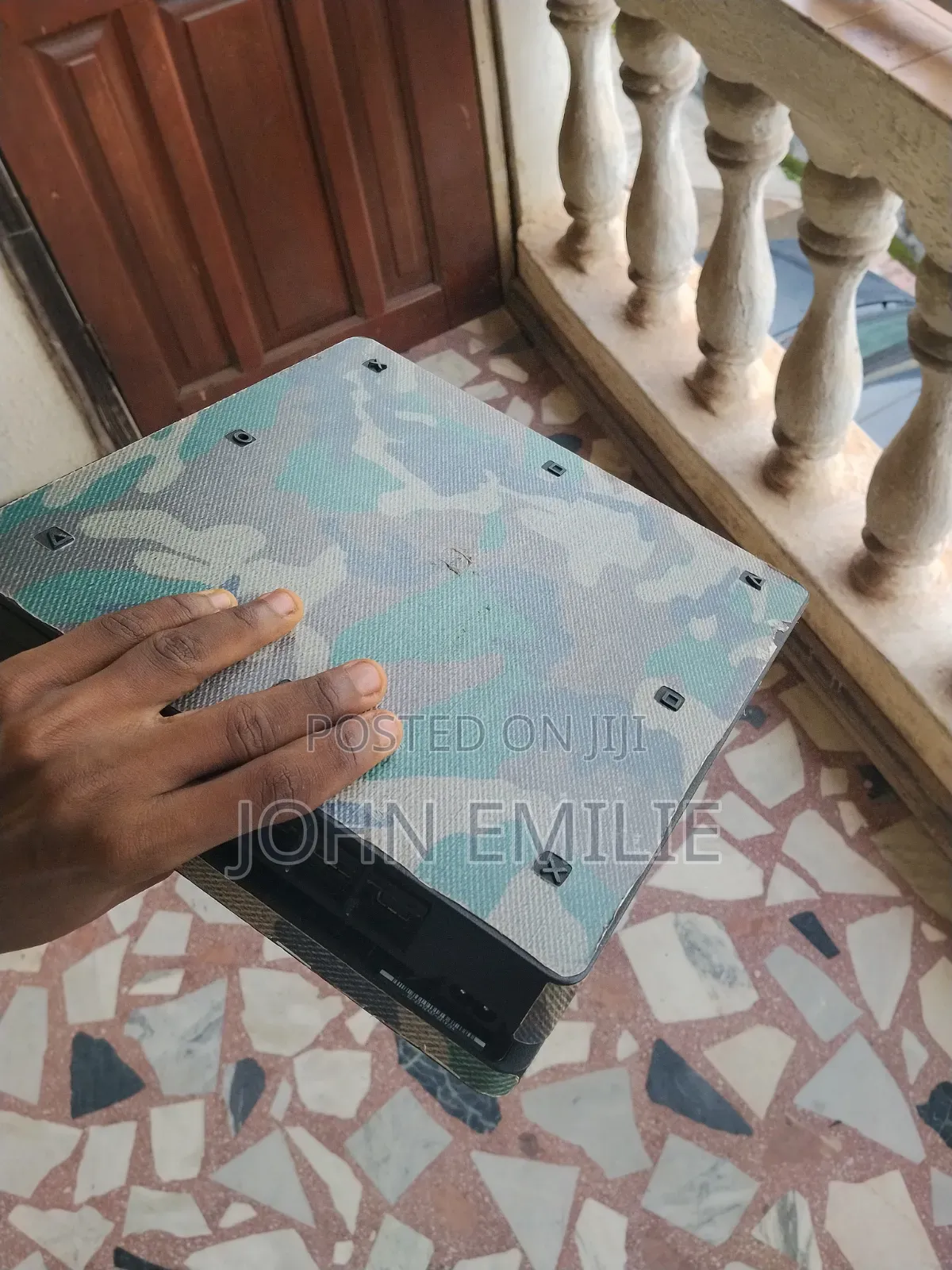 PS4 Slim With Pad