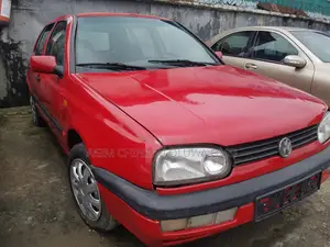 Volkswagen Golf 2003 Red