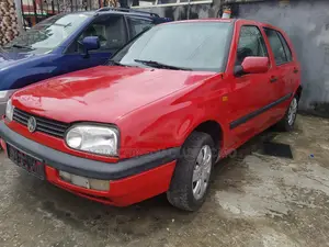 Volkswagen Golf 2003 Red