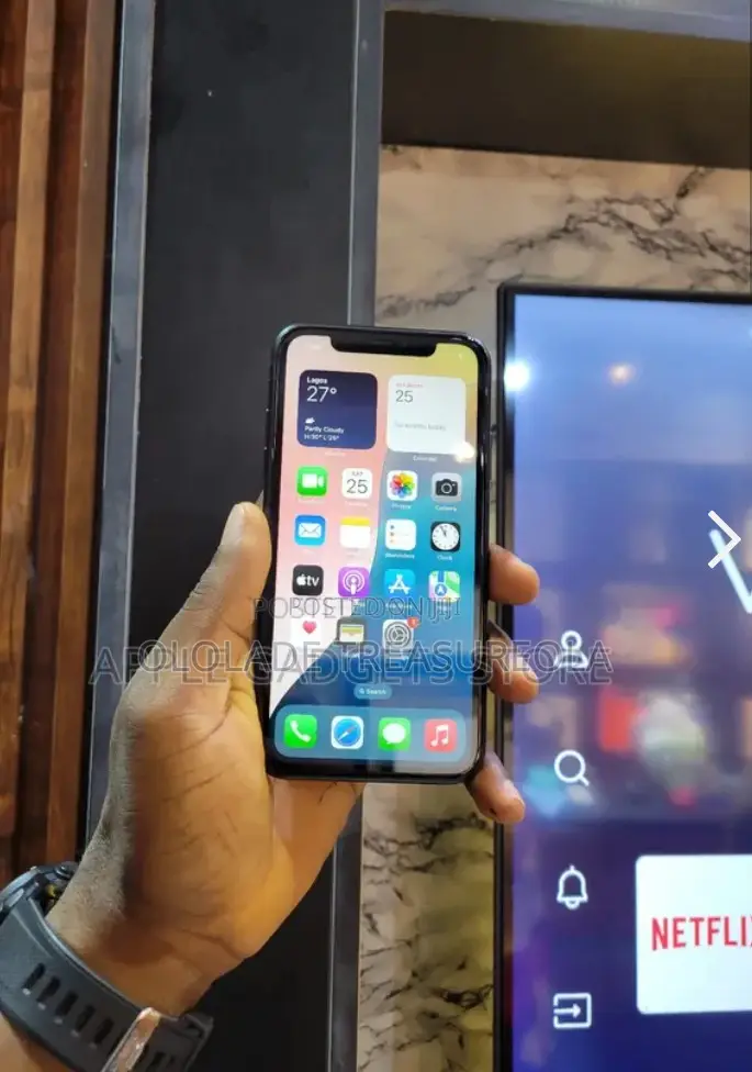 Apple iPhone XR 64 GB Black