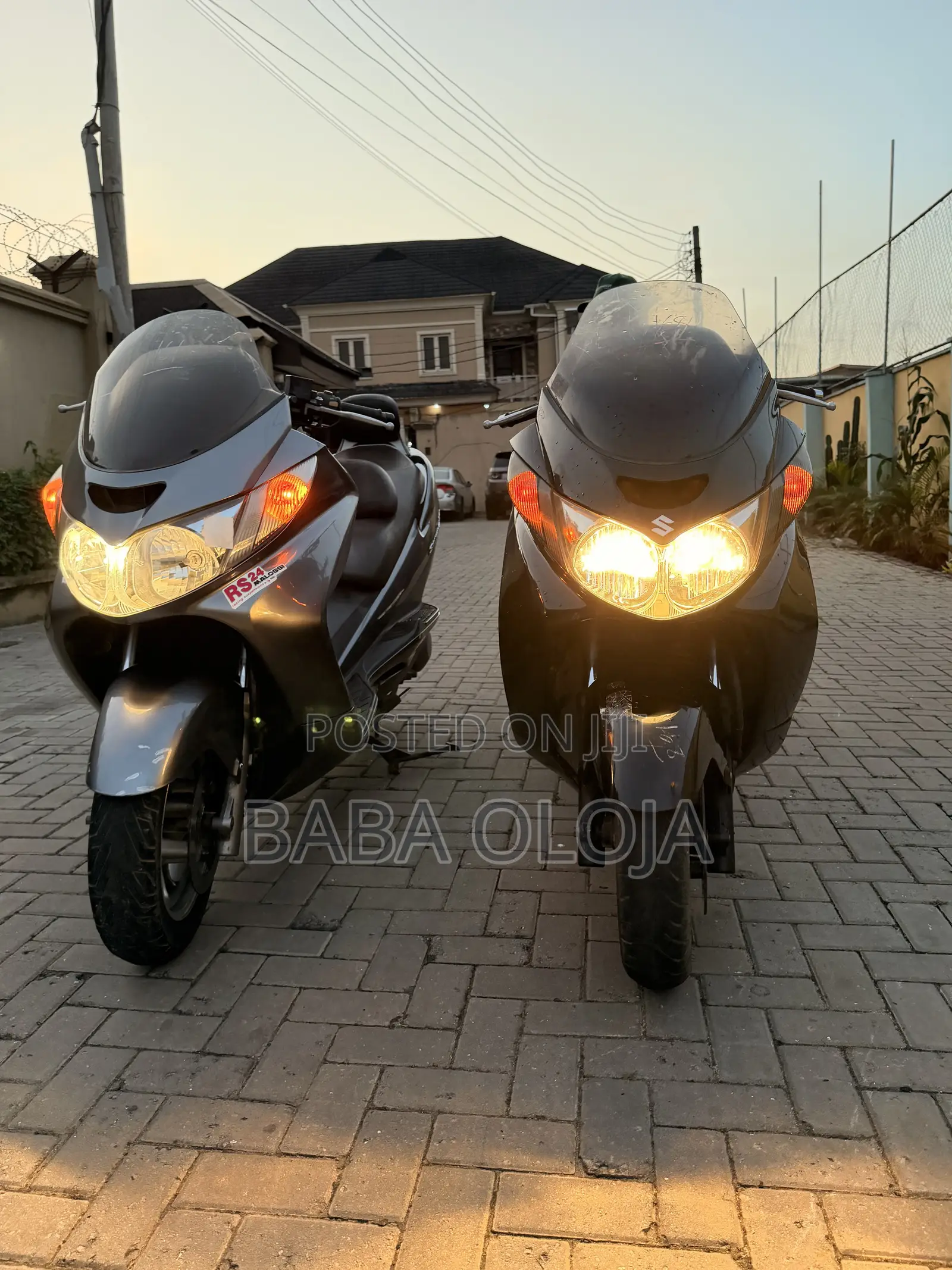Suzuki Burgman 2015 Gray