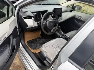 Toyota Corolla L 2020 Silver