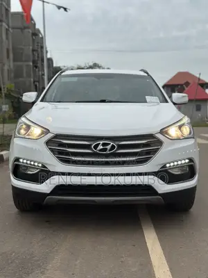 Hyundai Santa Fe SE AWD 2016 White