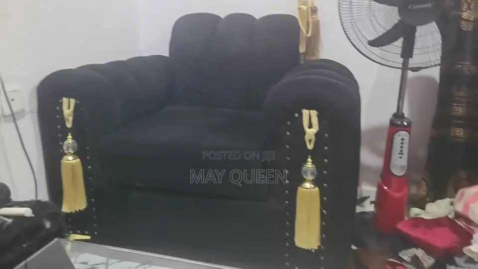 Single Chair