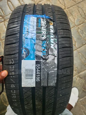 235/40r19 Sailun Original