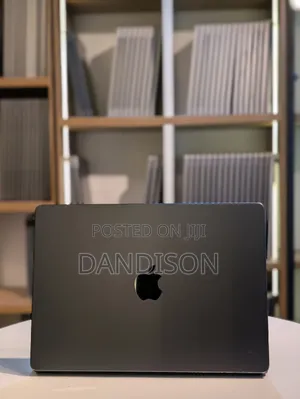 New Laptop Apple MacBook 18GB Apple M1 Pro SSD 512GB