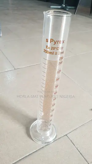 Measuring Cylinder (Glass) (250ml)