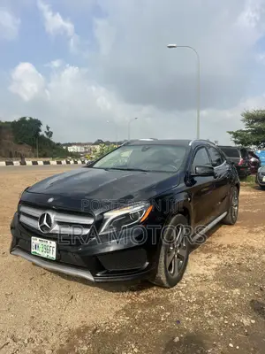 Mercedes-Benz GLA 250 2016 Black