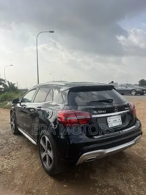 Mercedes-Benz GLA 250 2016 Black