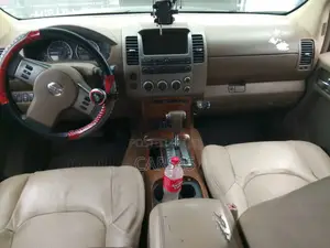 Nissan Pathfinder 2006 Green