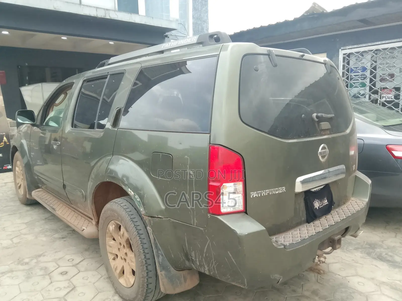 Nissan Pathfinder 2006 Green