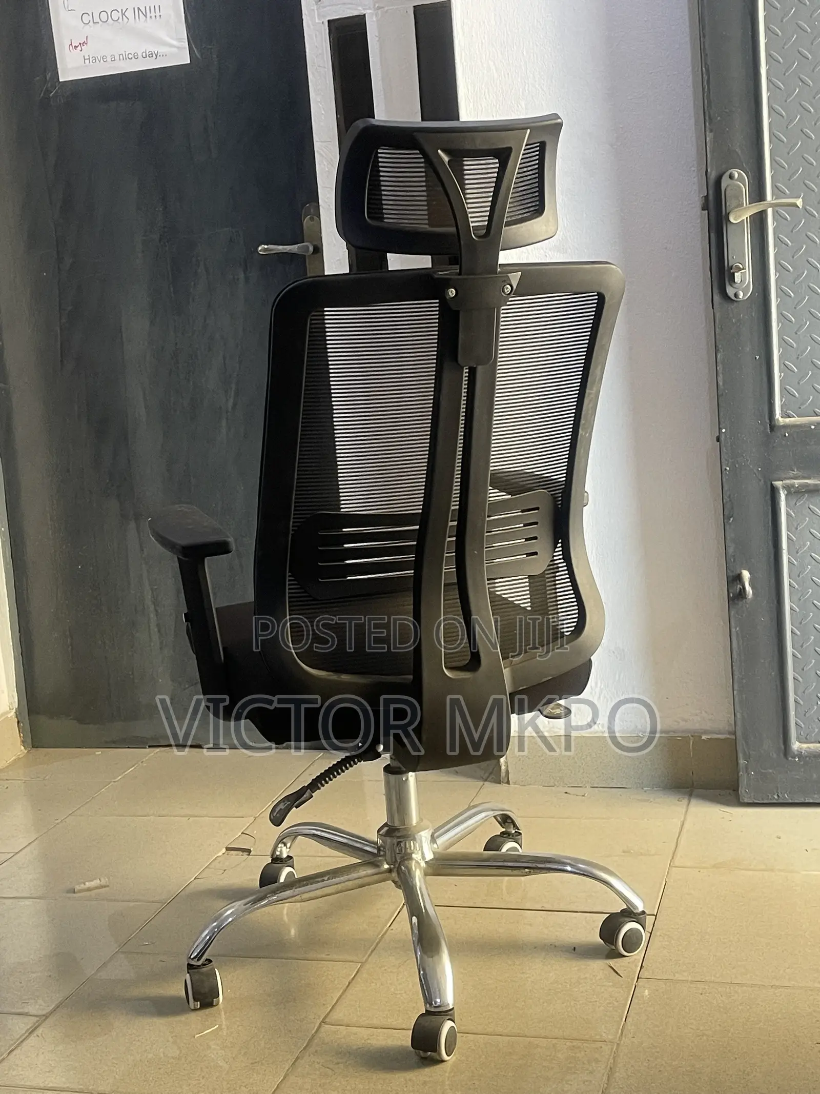 Standard Ergonomic Office Chairs