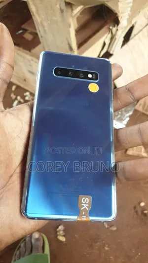 Samsung Galaxy S10 Plus 128 GB Blue