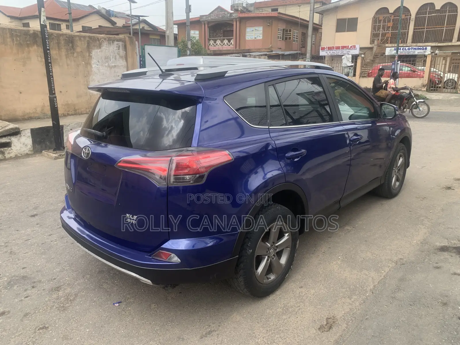 Toyota RAV4 2015 Blue