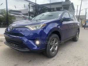 Toyota RAV4 2015 Blue