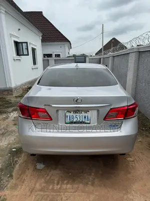 Lexus ES 350 2011 Silver