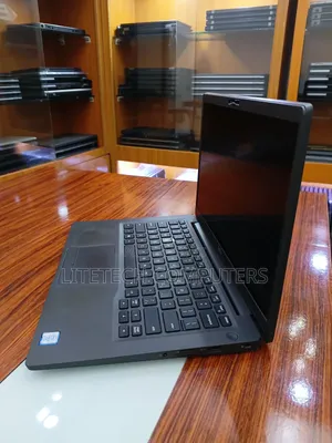 Laptop Dell Latitude 7400 8GB Intel Core i5 SSD 256GB