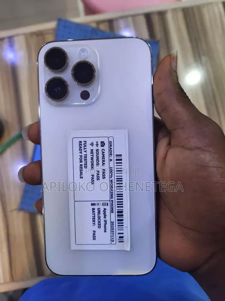 New Apple iPhone 16 128 GB Blue