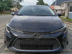 Toyota Corolla XLE 2020 Matt Black