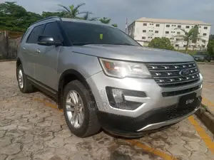 Ford Explorer 2016 Silver