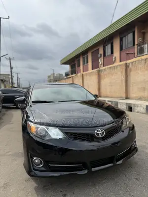 Toyota Camry SE 4dr Sedan (2.5L 4cyl 6A) 2014 Black