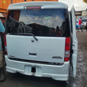 Suzuki APV Minibus 2012 White