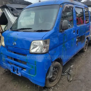 Suzuki APV Minibus 2012 White