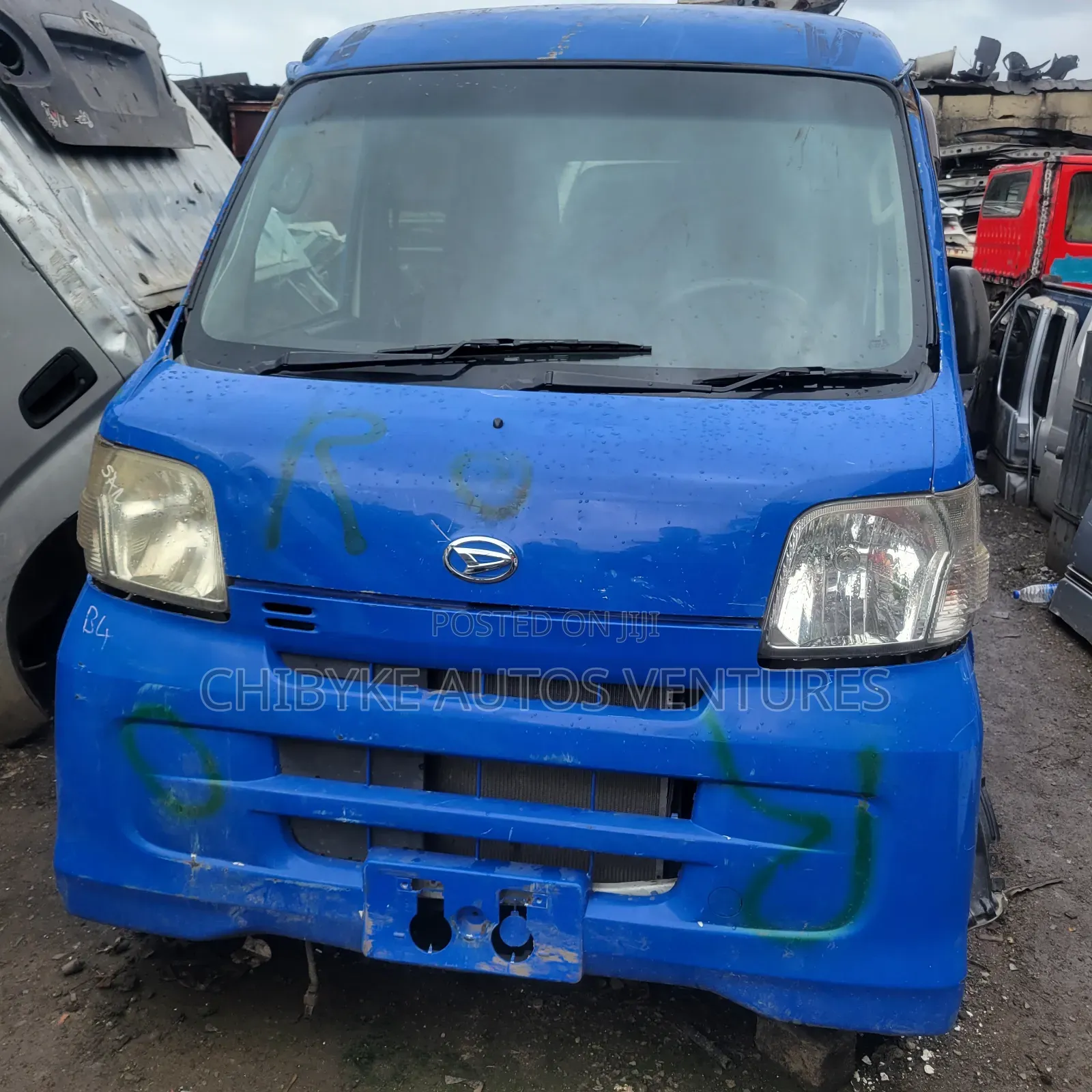 Suzuki APV Minibus 2012 White