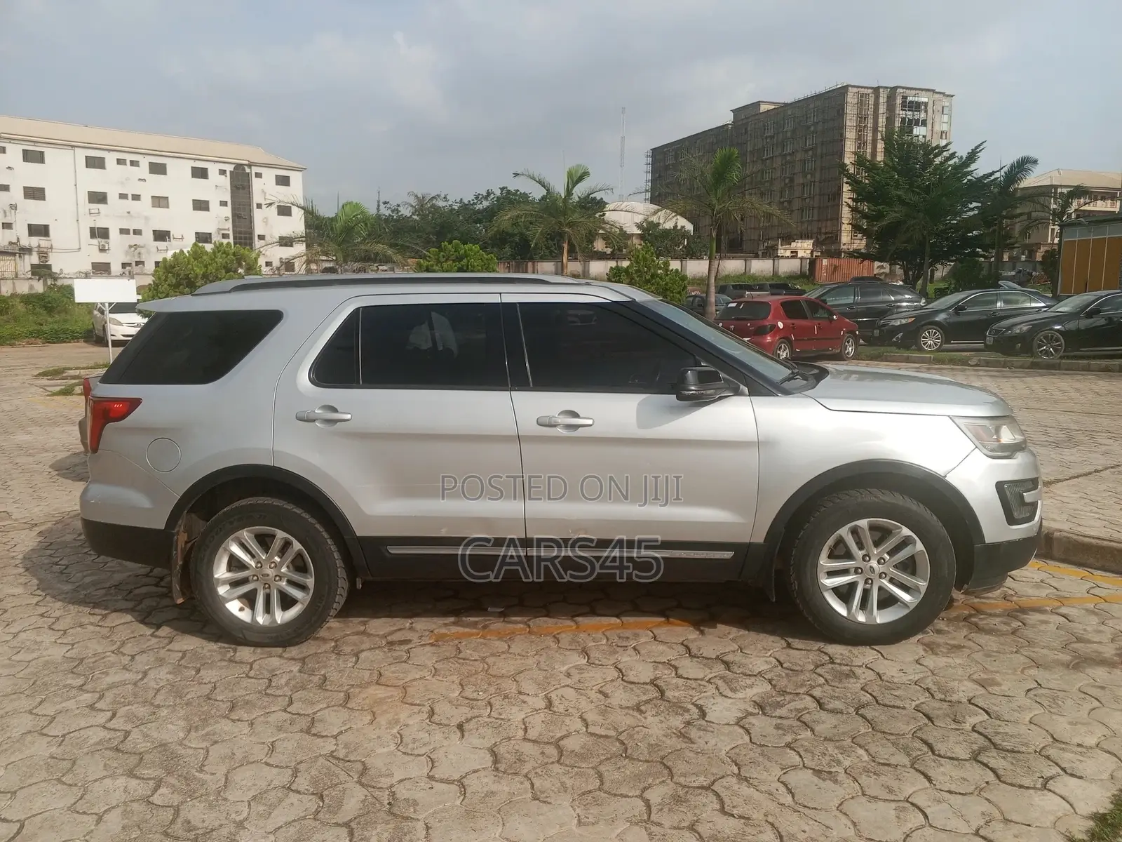 Ford Explorer 2016 Silver