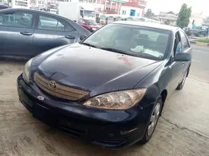 Toyota Camry 2004 Blue