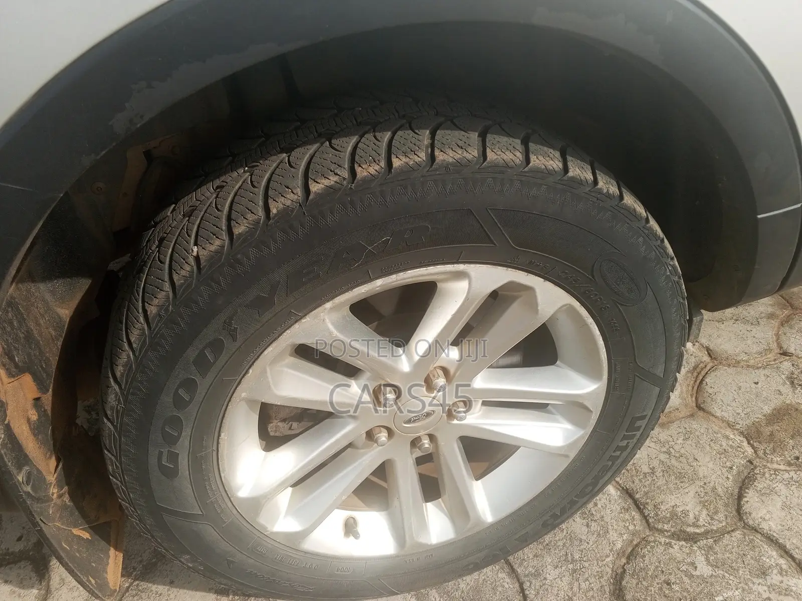 Ford Explorer 2016 Silver