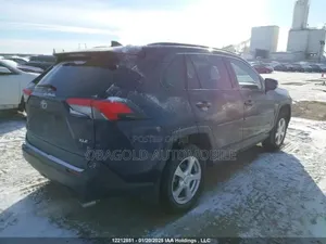 Toyota RAV4 2021 Blue