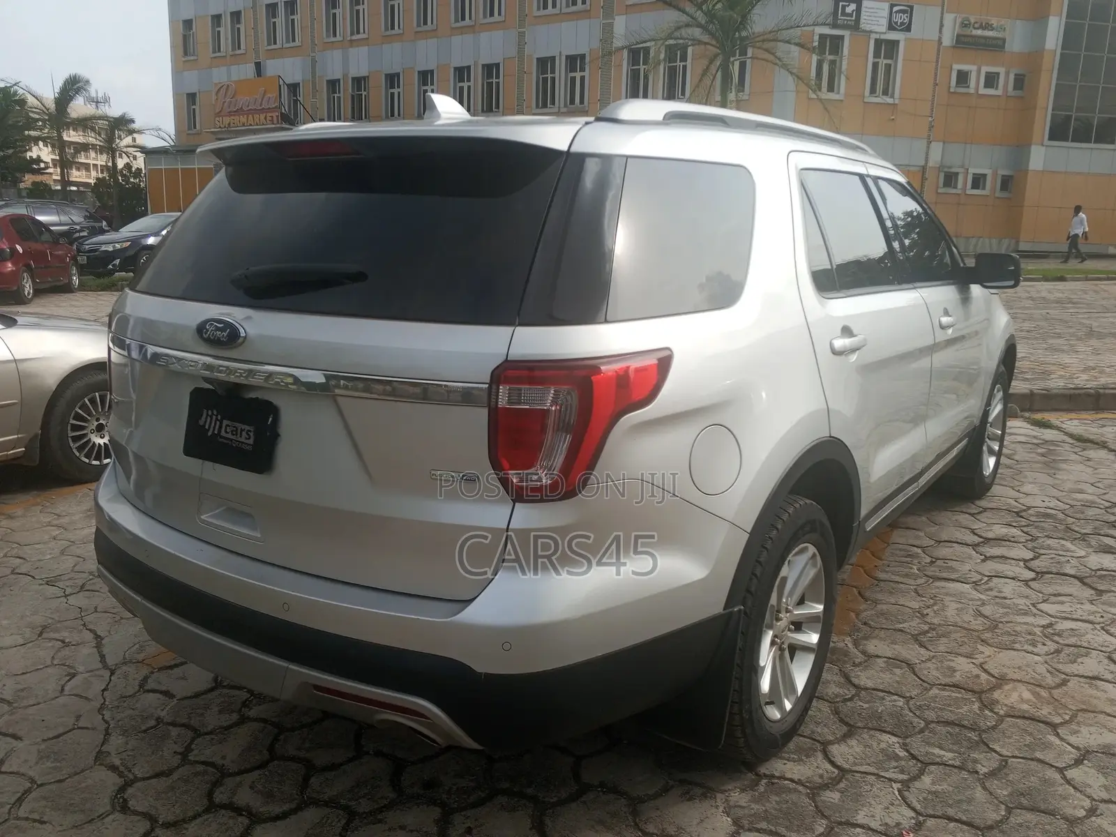 Ford Explorer 2016 Silver