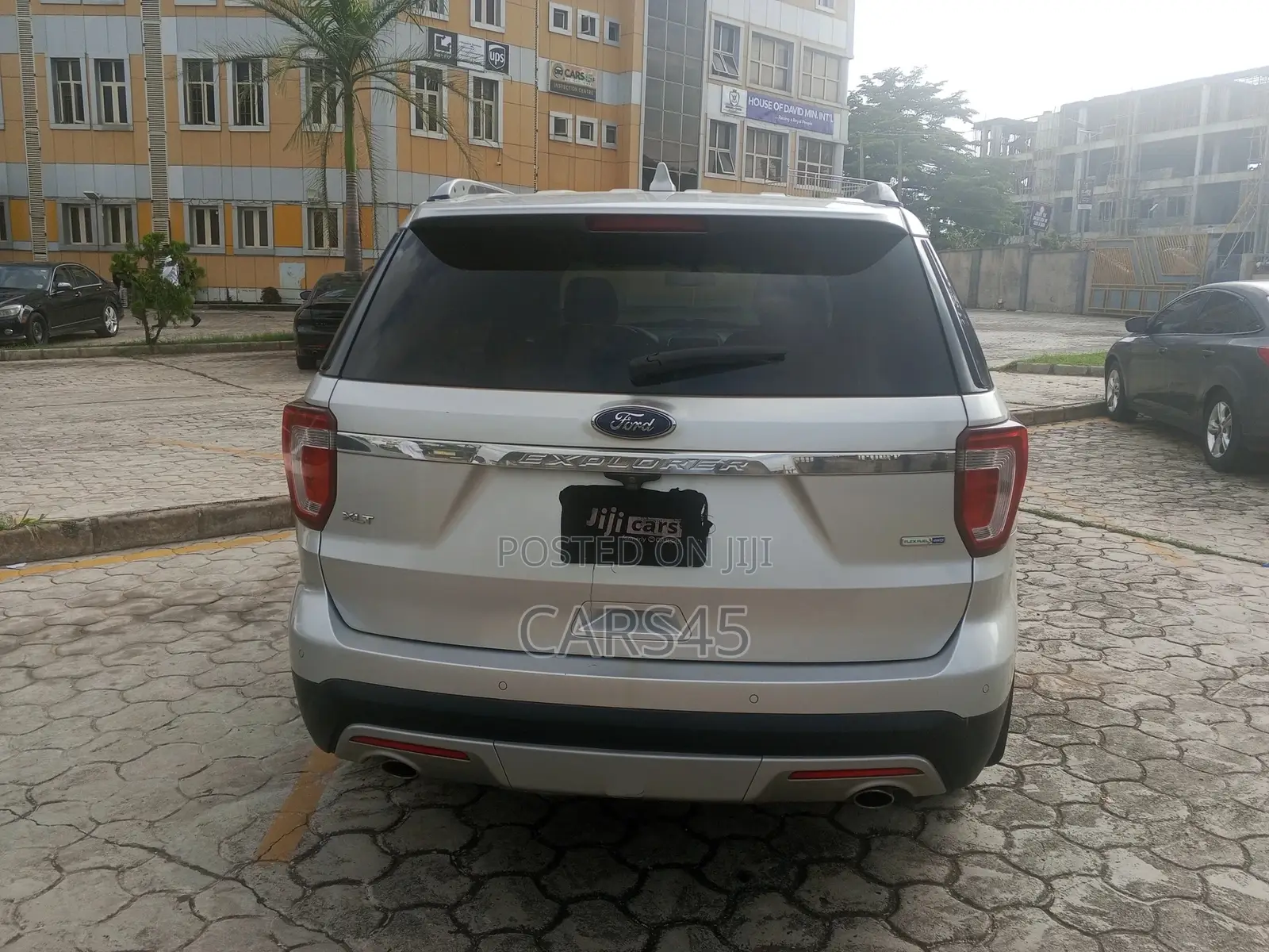 Ford Explorer 2016 Silver