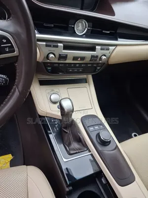 Lexus ES 2016 Gold