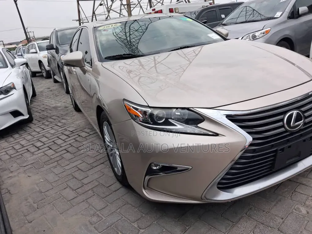 Lexus ES 2016 Gold