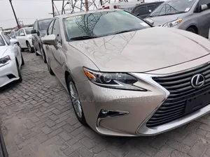 Lexus ES 2016 Gold