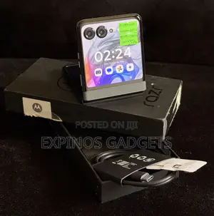 Motorola Razr 2024 256 GB Black