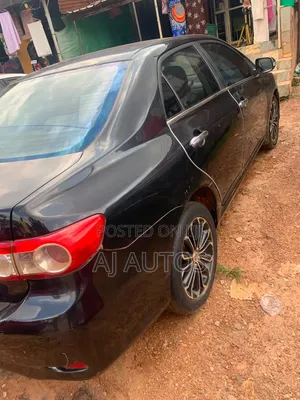 Toyota Corolla LE 4dr Sedan (1.8L 4cyl 4A) 2011 Black