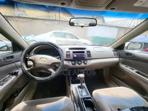 Toyota Camry 2004 Gold