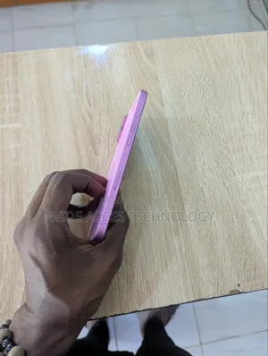 Apple iPhone 16 Plus 128 GB Pink