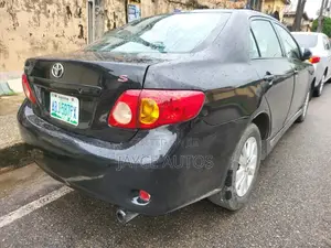 Toyota Corolla 2009 Black