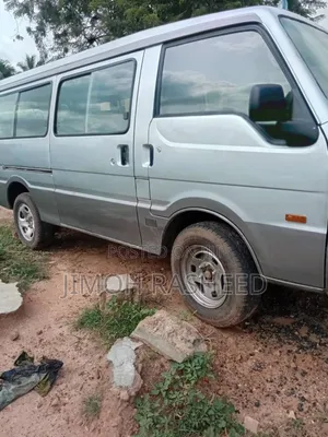 Mazda E2000 2000