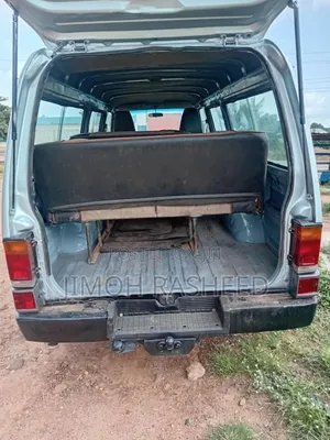 Mazda E2000 2000