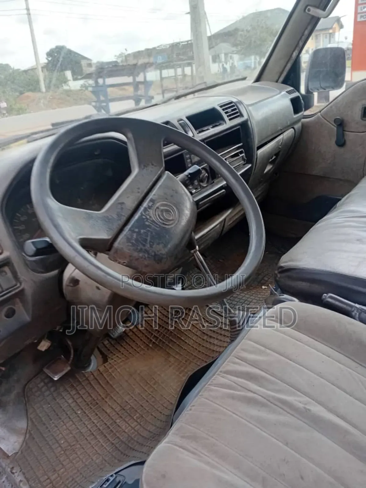 Mazda E2000 2000