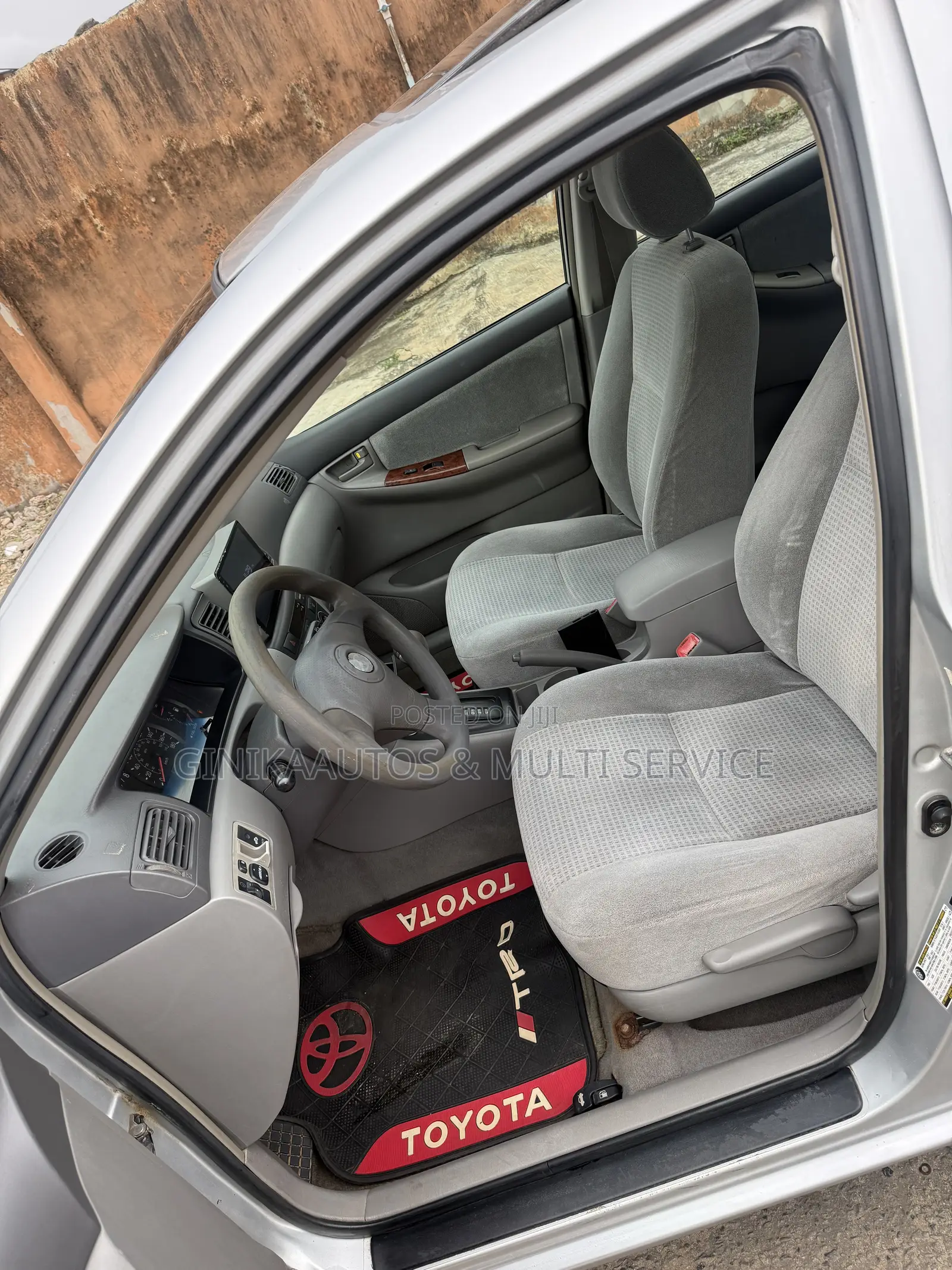 Toyota Corolla LE 2007 Silver